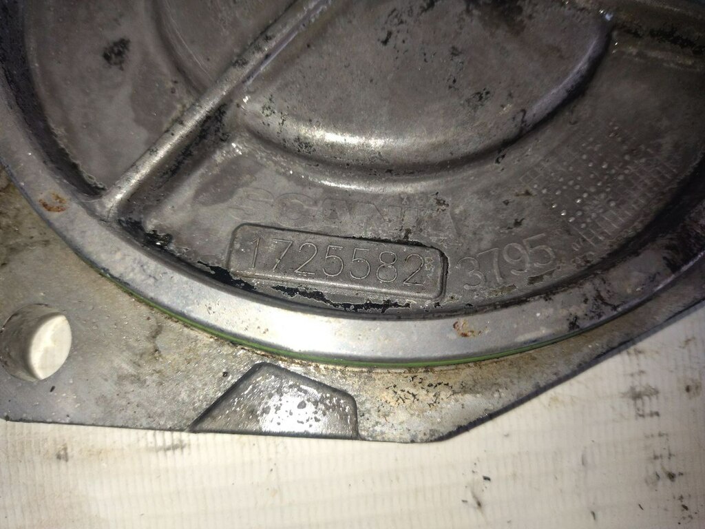 крышка распредвала DT1211 б/у - 2